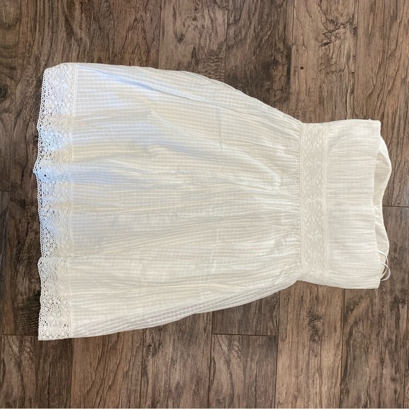 White Euro Summer Lace Trim Flare Dress Size 10 midi  Bodice Vacation Summer NWT - Picture 3 of 14